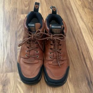 ARIAT boots size 7.5